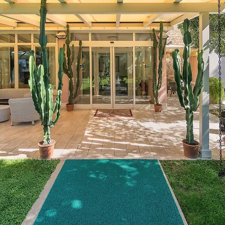 Il Caravaggio 3* מרינה די פיאטרסנטה