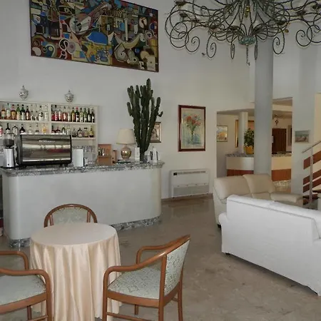 Il Caravaggio Отель Марина-ди-Пьетрасанта