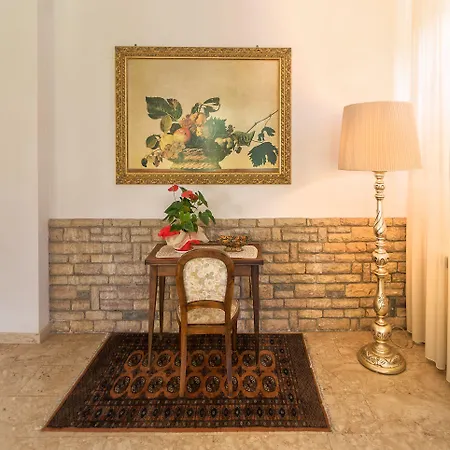 Il Caravaggio مارينا دي بييتراسانْت