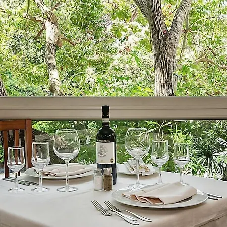 Il Caravaggio مارينا دي بييتراسانْت