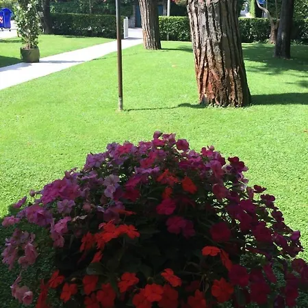 فندق Il Caravaggio مارينا دي بييتراسانْت