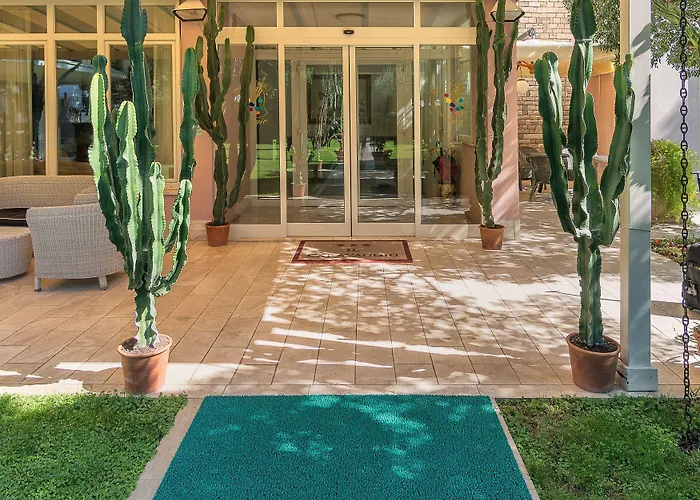 Il Caravaggio 3* Марина-ди-Пьетрасанта